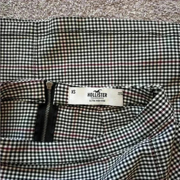 Women's Hollister Plaid Mini Skirt Size Extra Small Fall Fashion Checkered - Picture 3 of 3